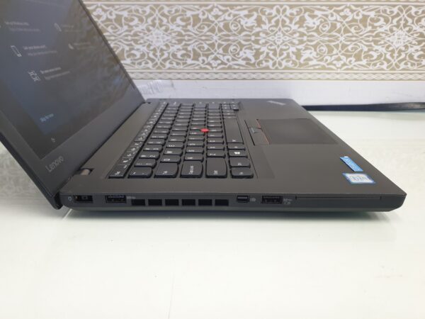 Laptop Lenovo T460 ( i5-6300U, RAM 8GB, SSD 256G, VGA Intel HD 520, màn 14″ Full HD IPS )